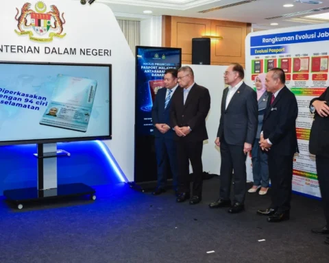 Reka bentuk Pasport Malaysia Antarabangsa baharu dengan 94 ciri keselamatan